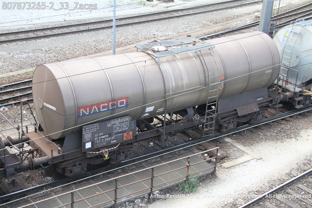 807873265-2_33_Zaces.JPG